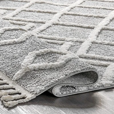 NuLOOM Wylde High Low Soft Shaggy Diamond Moroccan Tassel Area Rug 5 NuLOOM Wylde High Low Soft Shaggy Diamond Moroccan Tassel Area Rug - Image 3