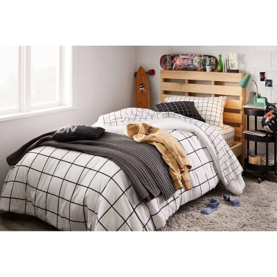 Reversible Microfiber Grid Comforter - Room Essentials™ 8 Reversible Microfiber Grid Comforter - Room Essentials™ - Image 6