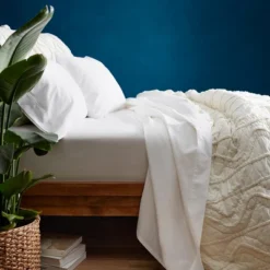 Performance Sheet Set (California King) White 400 Thread Count - Threshold™ 8 Performance Sheet Set (California King) White 400 Thread Count - Threshold™ -Selected Home Furnishings Store GUEST 9649b04f f3d6 49d9 be6c 44fcf8b73ff5