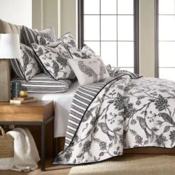 Tanzie Black Quilt Set - Black & White - Levtex Home 11 Tanzie Black Quilt Set - Black & White - Levtex Home -Selected Home Furnishings Store GUEST 970d5aec 5914 491f 833d 0412d6c1772f
