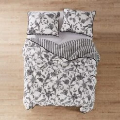 Tanzie Black Quilt Set - Black & White - Levtex Home 9 Tanzie Black Quilt Set - Black & White - Levtex Home -Selected Home Furnishings Store GUEST 9aff898b b94a 43e5 b951 59f4e40828f4