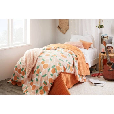 Reversible Microfiber Fruit Print Comforter - Room Essentials™ 8 Reversible Microfiber Fruit Print Comforter - Room Essentials™ - Image 6